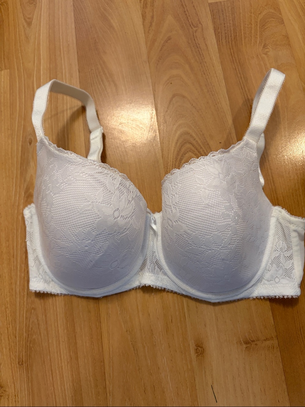 👙White lace and pattern underwire Bra 34DD M&S